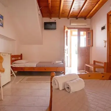 Irida Apartment *